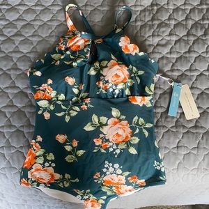 NWT 1 piece CupShe suit Small